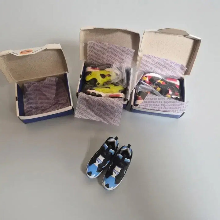 [BUNJANG] Bandai Reebok Fury OG Gachapon Bundle Set / [무료배송] 반다이 리복 퓨리 og 가챠 3종 (블루삭스,오렌지,시트론)