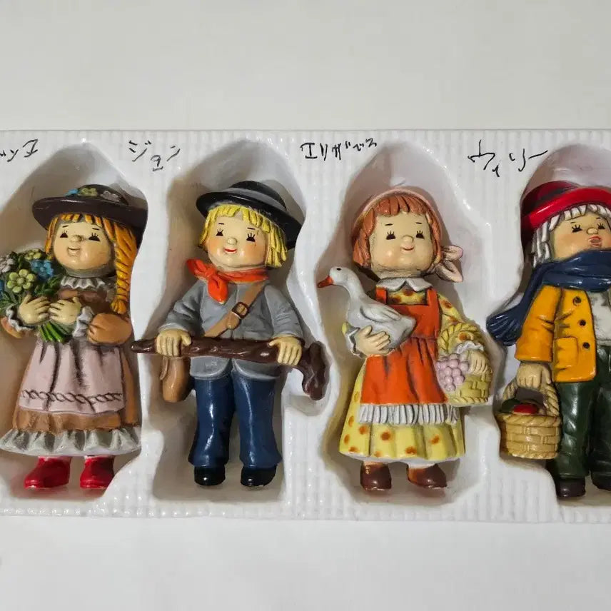 [SOLD OUT] 빈티지 인형