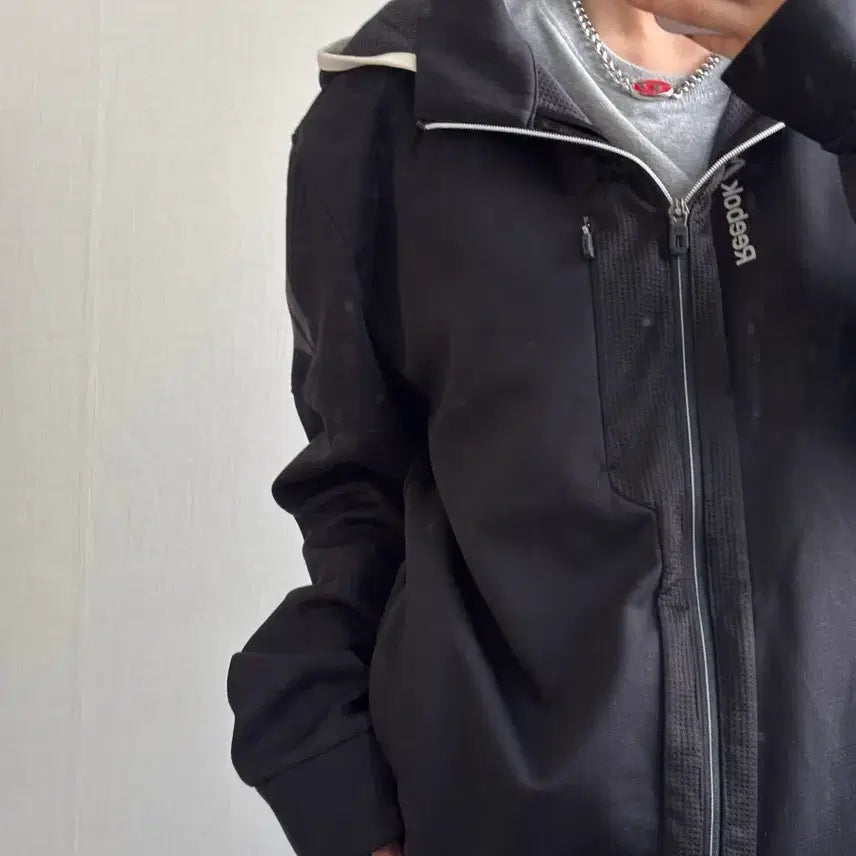[BUNJANG] Reebok Speedwick Track Top Jersey (Size 110) / 리복 스피드윅 트랙탑 져지 110