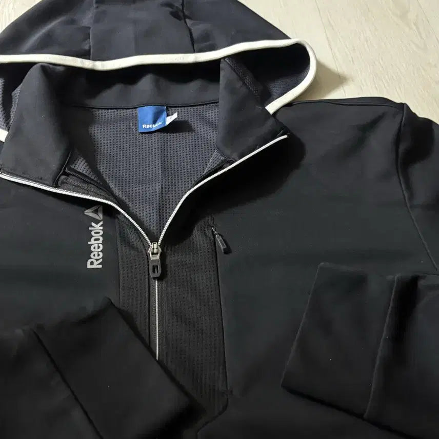 [BUNJANG] Reebok Speedwick Track Top Jersey (Size 110) / 리복 스피드윅 트랙탑 져지 110