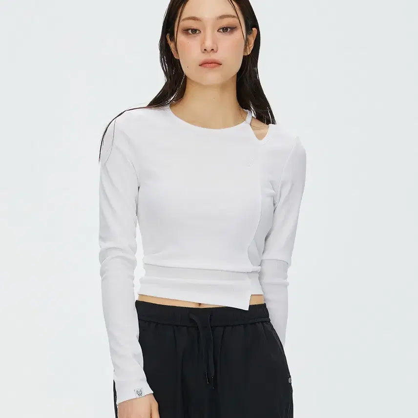 [BUNJANG] LifeWork (LW) Slit Ribbed Long Sleeve T-shirt / [[여성 F, A급] 라이프워크(LW) 트임 골지 긴팔티셔츠@206