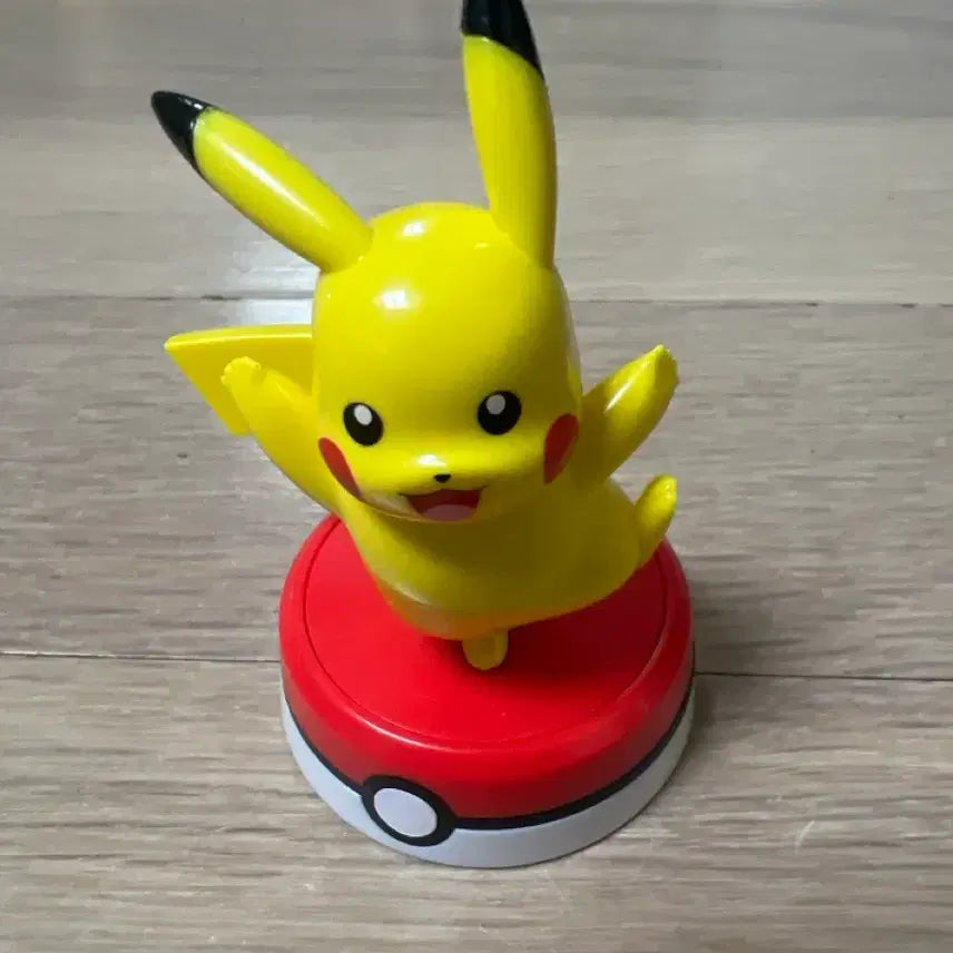[BUNJANG] Pokemon Pikachu Figure / 포켓몬스터 피카츄 피규어