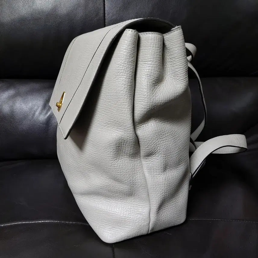 [BUNJANG] Castelbajac Victua Leather Backpack / 까스텔바작 빅투아 가죽 백팩
