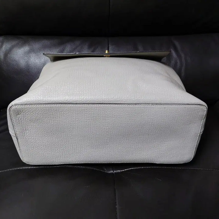 [BUNJANG] Castelbajac Victua Leather Backpack / 까스텔바작 빅투아 가죽 백팩