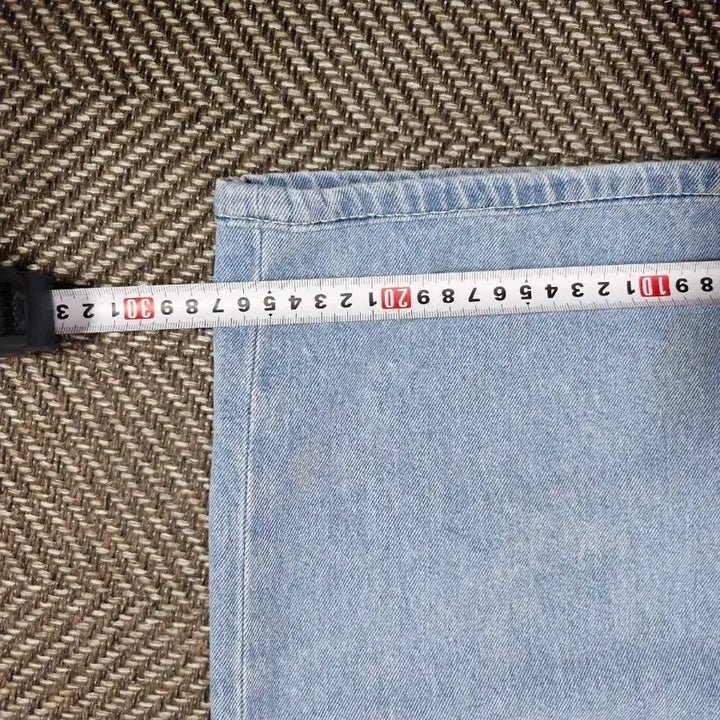 [BUNJANG] Kuho Two-Tuck Wide Denim Jeans / 구호 투턱 와이드 데님 28