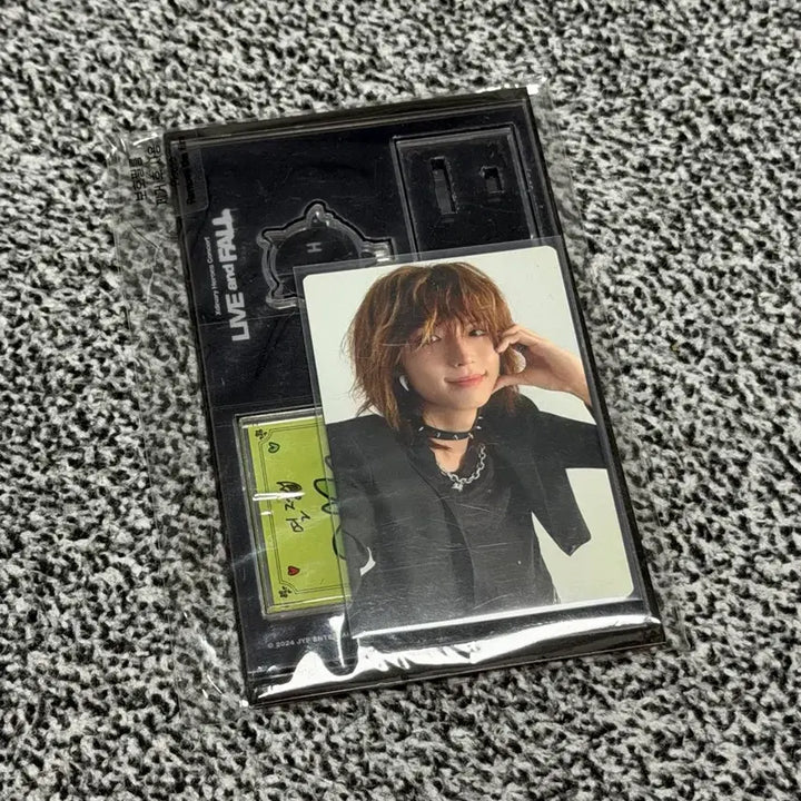 [BUNJANG] Xdinary Heroes Jun Han Lip&amp;Fold Acrylic Stand / 엑스디너리히어로즈 엑디즈 준한 립앤폴 아크릴스탠드