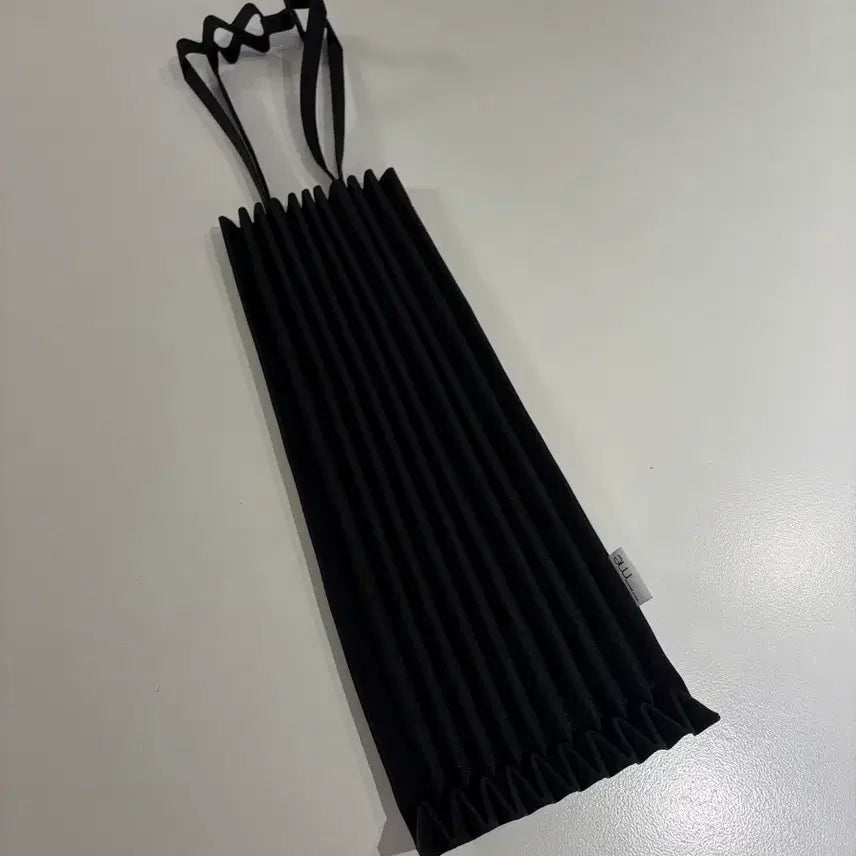 [BUNJANG] Issey Miyake Me Trunk Pleats Bag Black Large / 이세이미야케 me 트렁크 플리츠백 블랙 라지