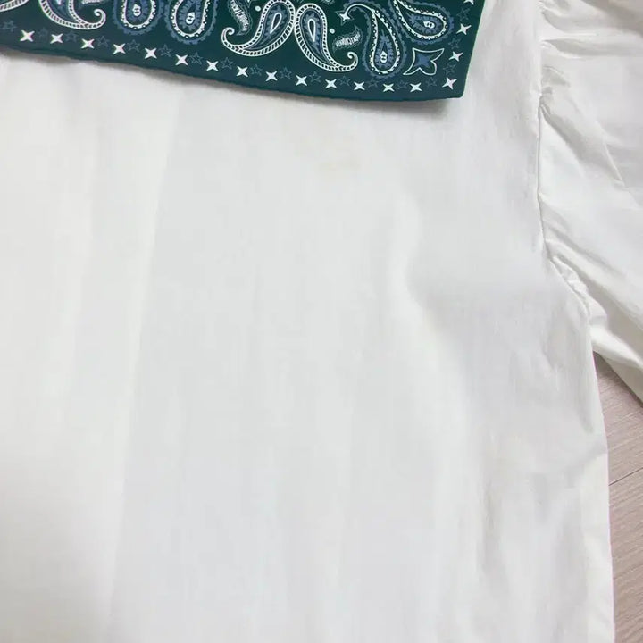 [BUNJANG] Lucky Chouette An Yujin Sailor Blouse / 럭키슈에뜨 안유진 세일러 블라우스 36