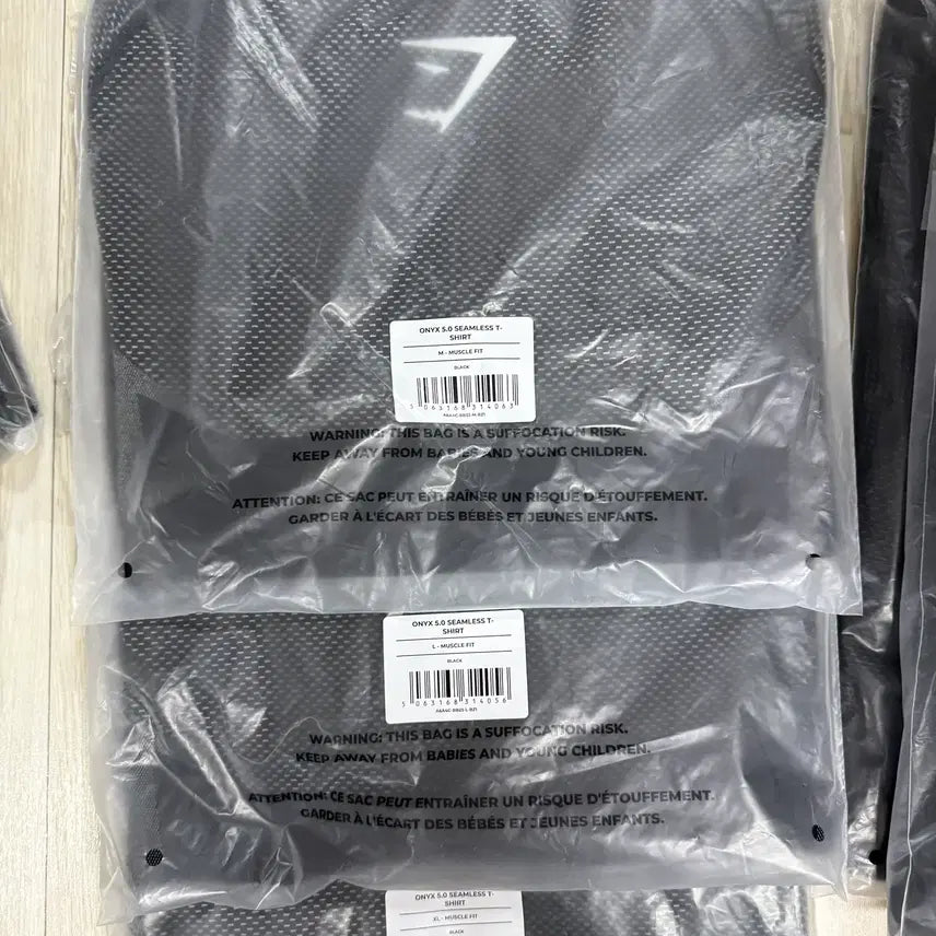 [BUNJANG] Gymshark Onyx 5.0 Short Sleeve T-shirt / [M,L,XL]짐샤크 오닉스 5.0 반팔 티셔츠 블랙 라이트 그레이