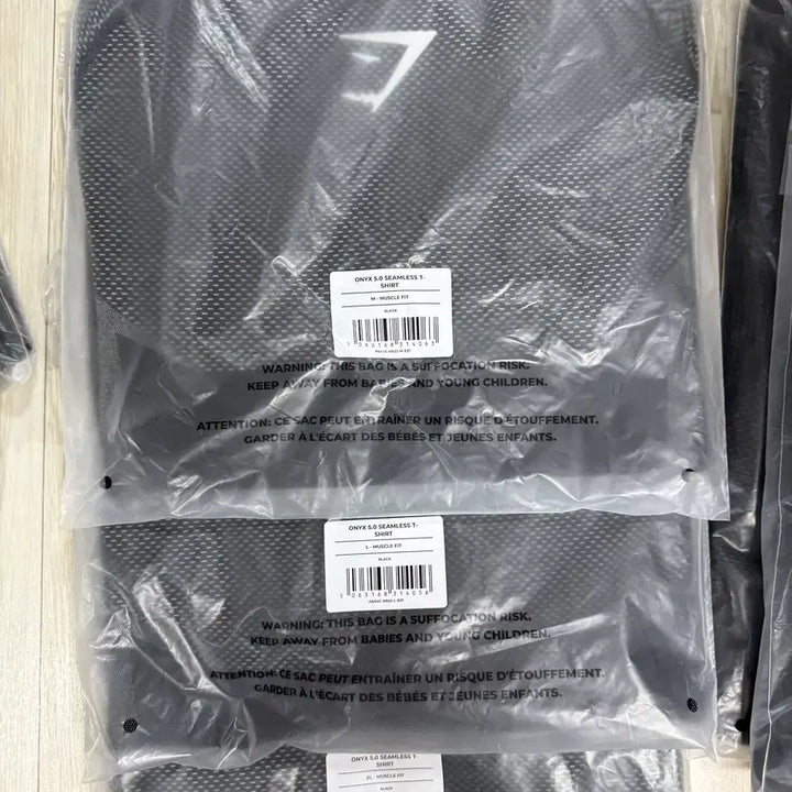 [BUNJANG] Gymshark Onyx 5.0 Short Sleeve T-shirt / [M,L,XL]짐샤크 오닉스 5.0 반팔 티셔츠 블랙 라이트 그레이