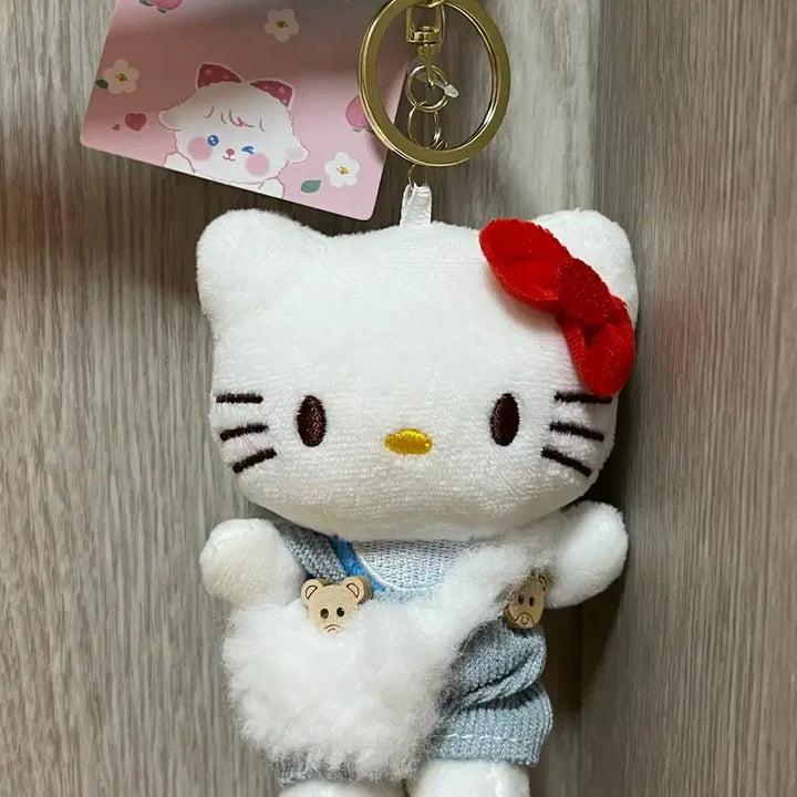 [BUNJANG] Hello Kitty Overalls Doll Keychain / 멜빵 헬로키티 인형 키링