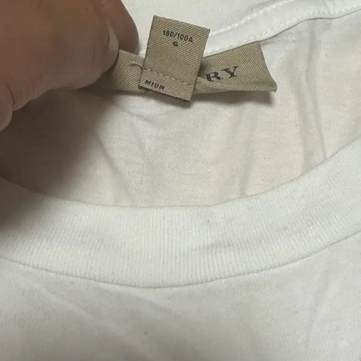 [SOLD OUT] Burberry 버버리 잉글랜드 긴팔 쭉티 티셔츠 105XL