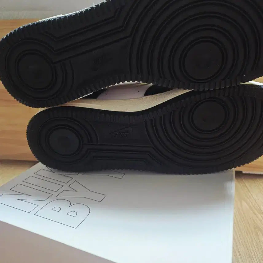 [BUNJANG] Nike By You Air Force Sneakers / 나이키 바이유 에어포스 255사이즈