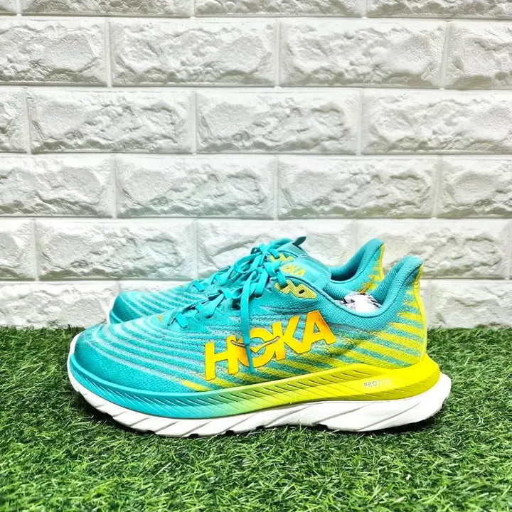 [SOLD OUT] 호카오네오네 마하 5 런닝화 운동화 290mm