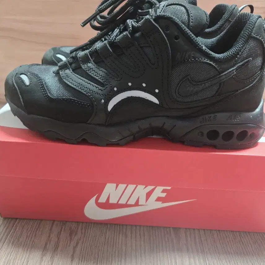 [BUNJANG] Nike Air Terra Humara SP / 나이키 에어테라 휴마라SP 255사이즈