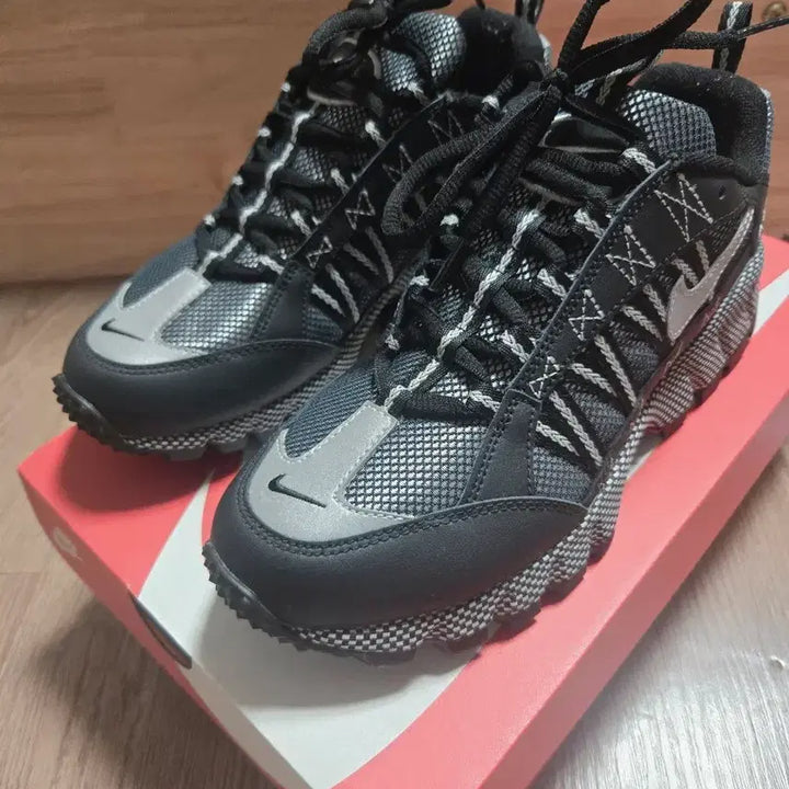 [BUNJANG] Nike Air Terra Humara Sneakers (255mm) / 나이키 에어 테라 휴마라 255사이즈
