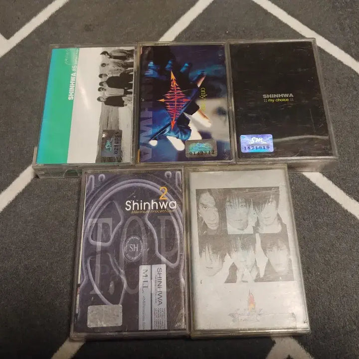[BUNJANG] Shinhwa Cassette Tape Bundle (5 Items) / 신화 카세트테이프 5개