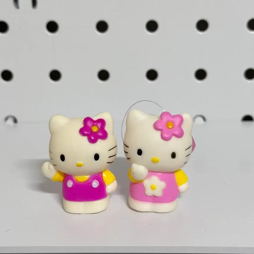 [SOLD OUT] 고전 키티 손가락 피규어 인형 2개 세트