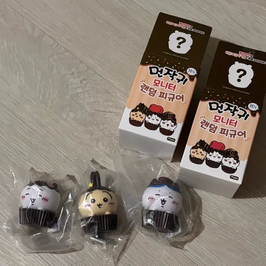 [SOLD OUT] 먼작귀 모니터 피규어 3종