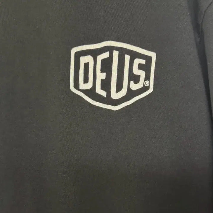 [BUNJANG] Deus Ex Machina Seoul XL Black T-Shirt / 데우스 엑스 마키나 서울 XL 블랙 반팔