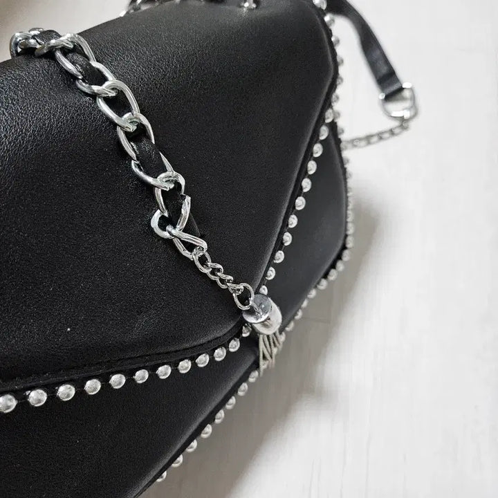 [BUNJANG] Black Crossbody Bag with Silver Studs / (새상품) 실버장식 블랙 크로스백