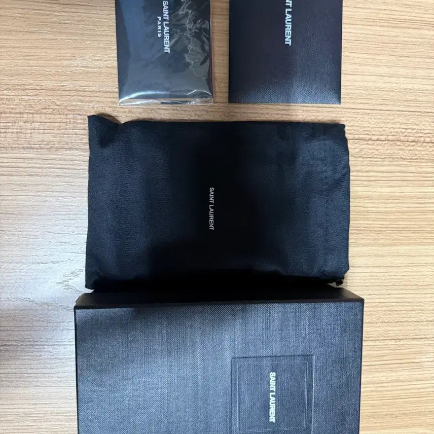[BUNJANG] Saint Laurent Envelope Monogram Card Wallet / 생로랑 엔벨로프 모노그램 카드지갑