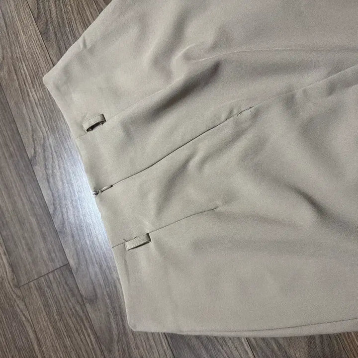 [BUNJANG] Moabin Key Belt Skirt Beige M / 모아빈 Key Belt Skirt 베이지 M
