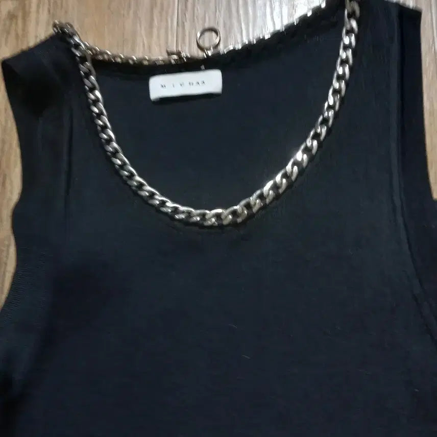 [BUNJANG] Misha Chain Black Sleeveless Knit Top / 미샤 체인 블랙 민소매 니트.55