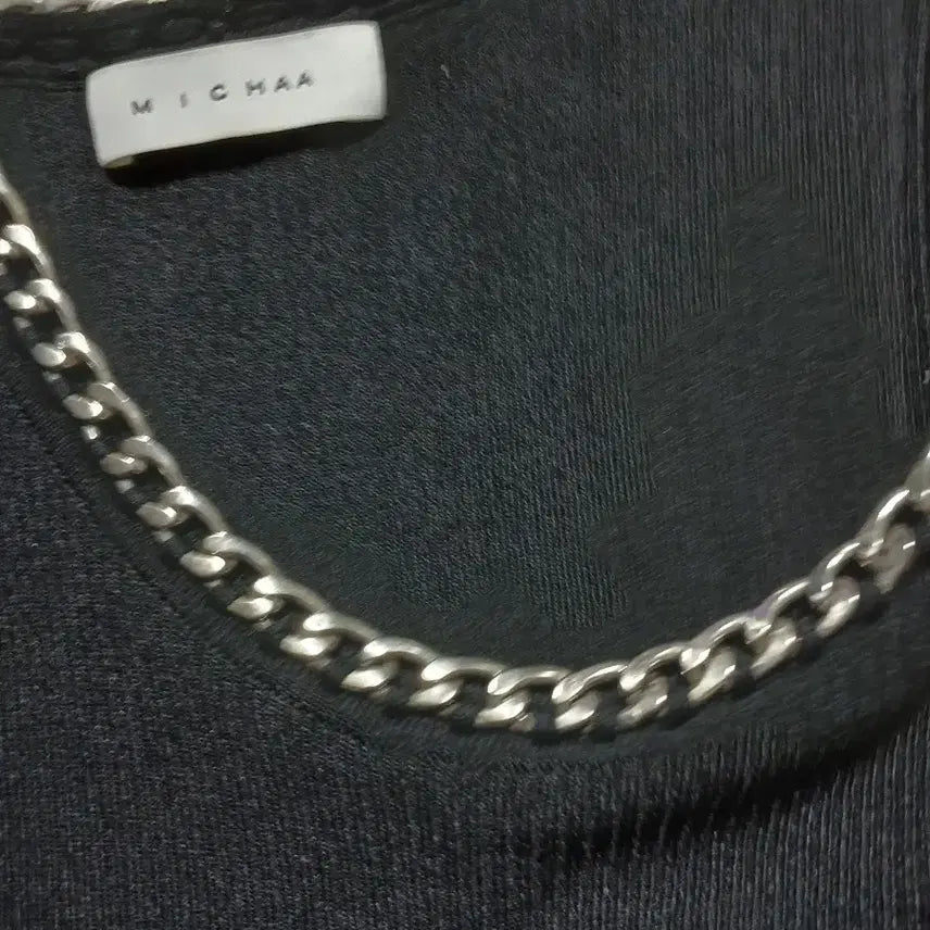 [BUNJANG] Misha Chain Black Sleeveless Knit Top / 미샤 체인 블랙 민소매 니트.55