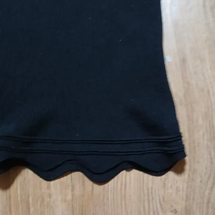[BUNJANG] Misha Chain Black Sleeveless Knit Top / 미샤 체인 블랙 민소매 니트.55