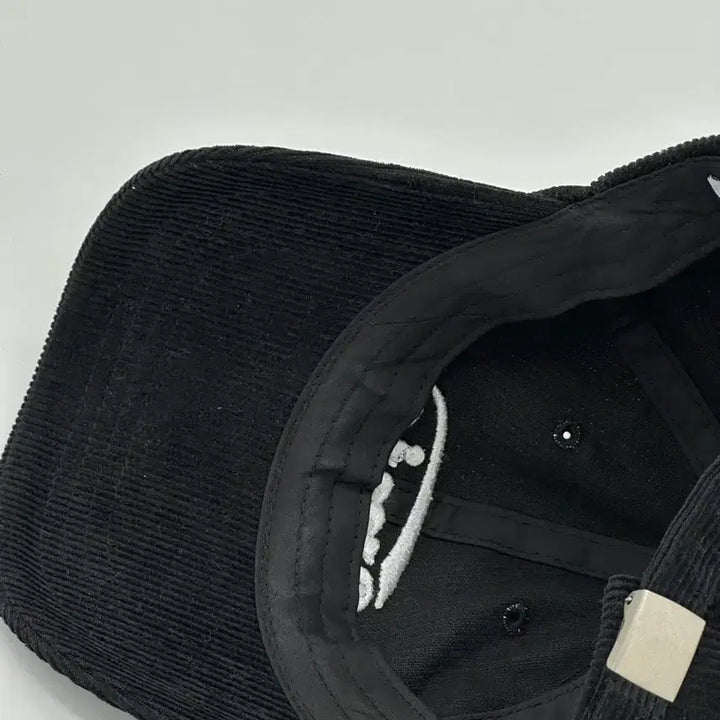 [BUNJANG] Emis Corduroy Black Ball Cap / [F] emis 이미스 코듀로이 블랙 볼캡 모자