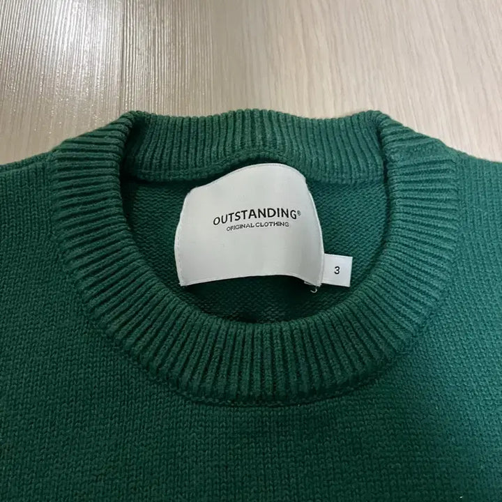 [SOLD OUT] 아웃스탠딩 그린 코튼 니트 L