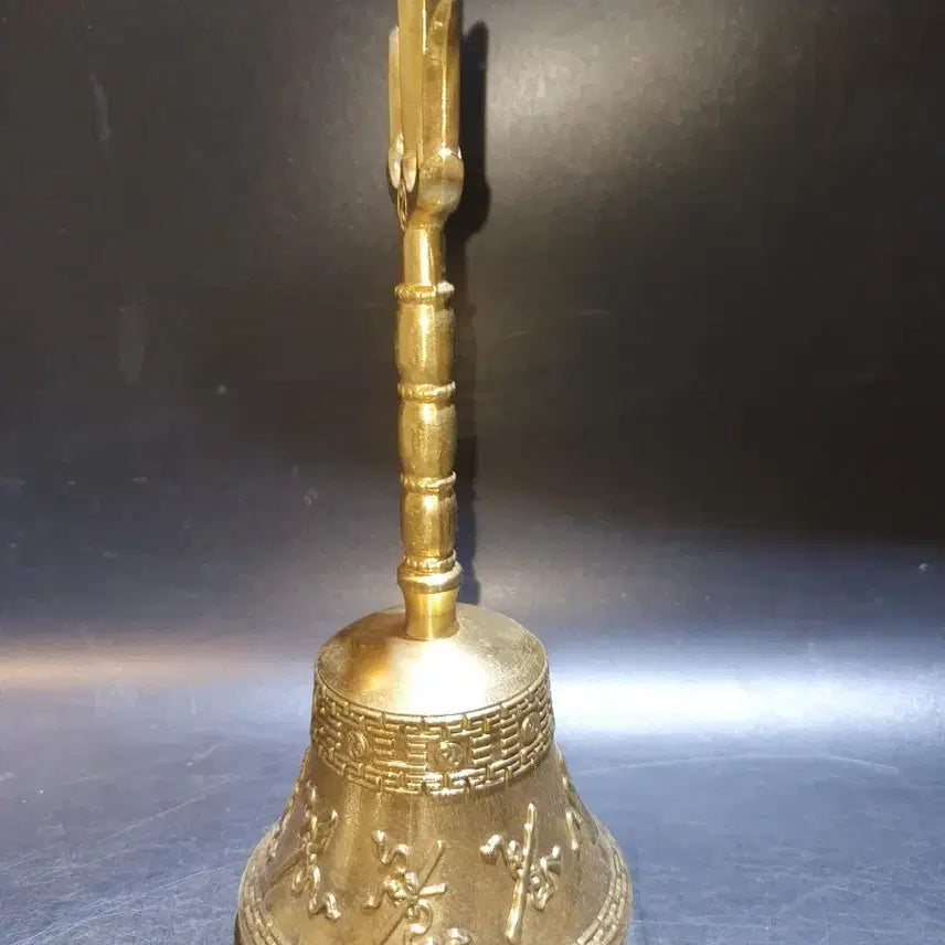 [BUNJANG] Brass Trident Auspicious Pattern Handbell / 황동 삼지창 길상문 요령