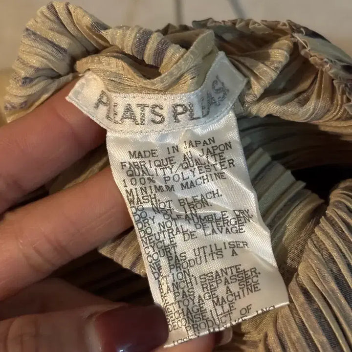 [SOLD OUT] Pleats Please 플리츠플리즈 이세이미야케 슬리브리스