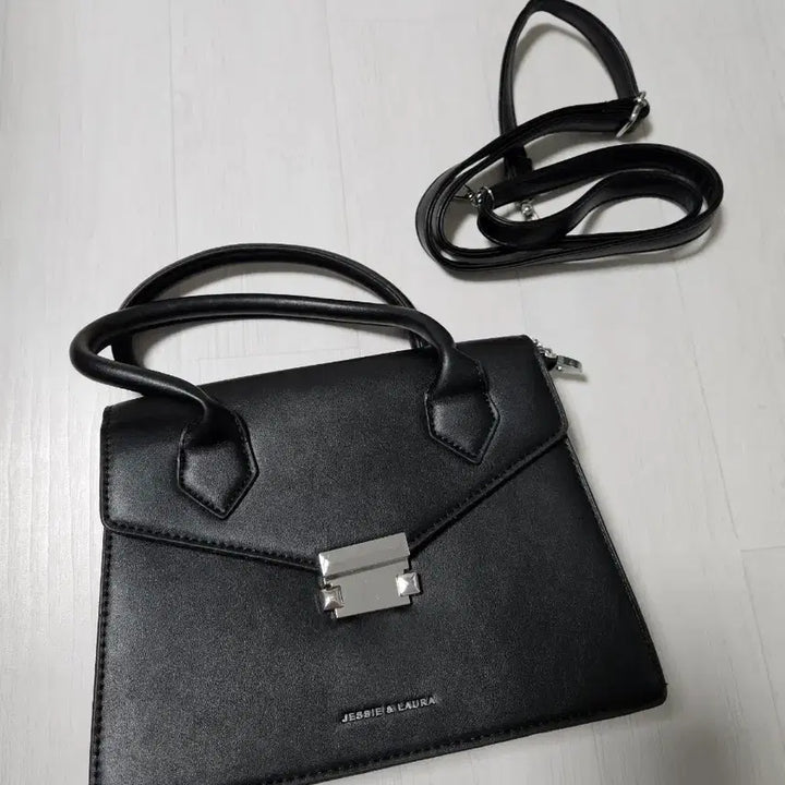[BUNJANG] Black Tote &amp; Crossbody Bag / (새상품)블랙 토트&amp;크로스백