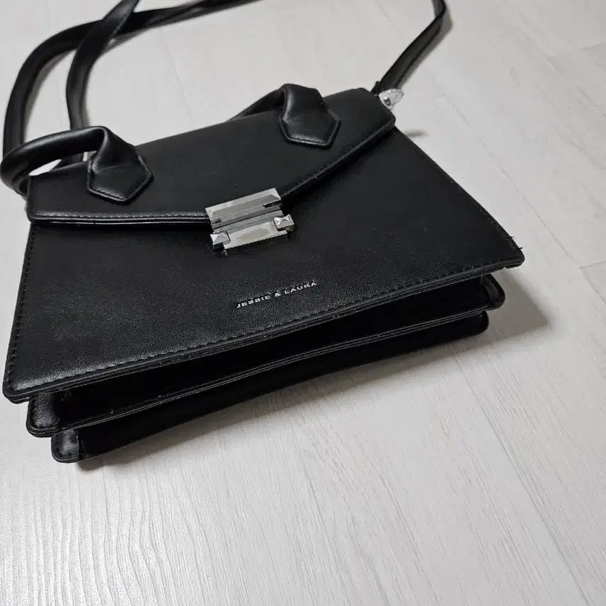 [BUNJANG] Black Tote &amp; Crossbody Bag / (새상품)블랙 토트&amp;크로스백