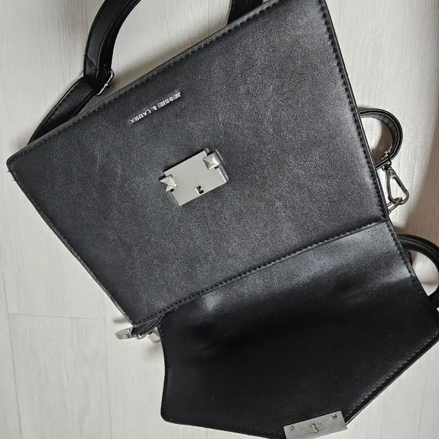 [BUNJANG] Black Tote &amp; Crossbody Bag / (새상품)블랙 토트&amp;크로스백