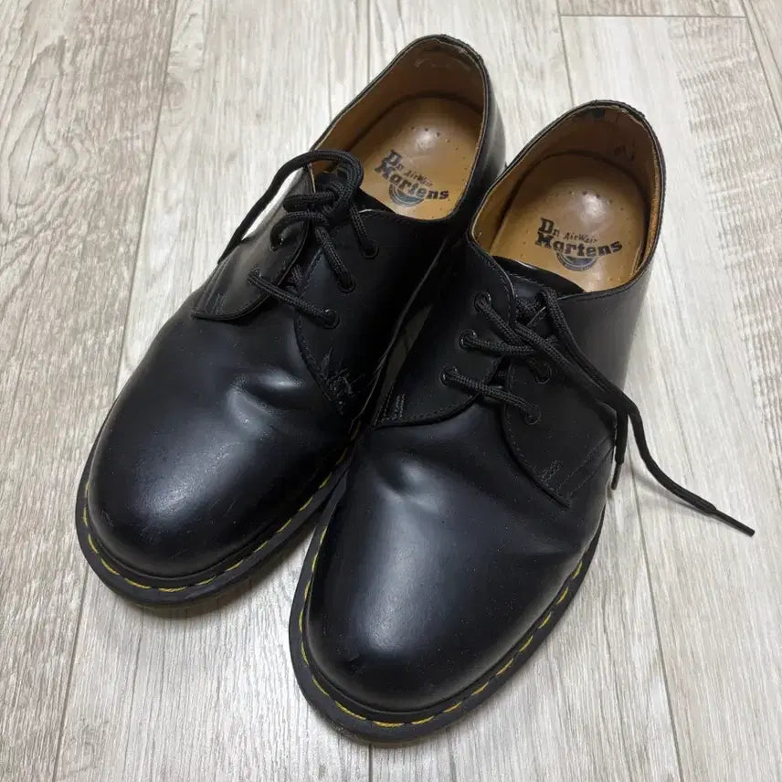 [SOLD OUT] 닥터마틴 1461 3홀 스무스 270