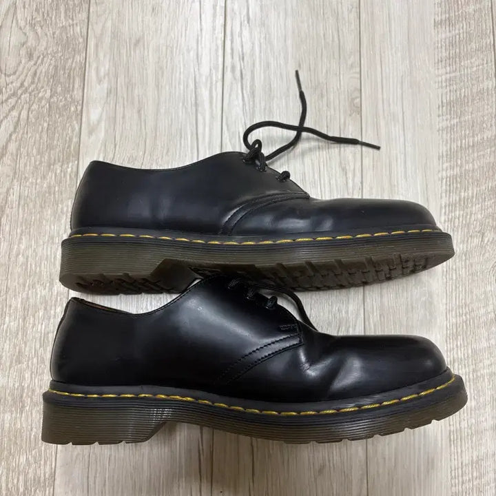 [SOLD OUT] 닥터마틴 1461 3홀 스무스 270