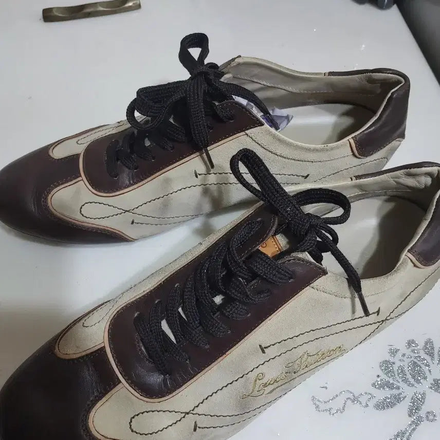 [SOLD OUT] 베이지 스웨이드 남성 캐주얼화