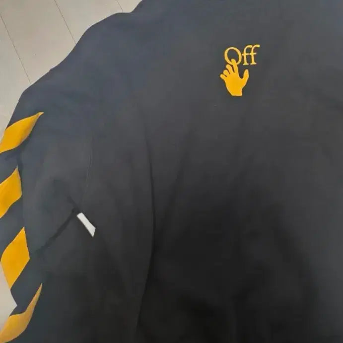 [BUNJANG] Off-White Caravaggio Black Hoodie / 오프화이트 카라바지오 블랙 후드티