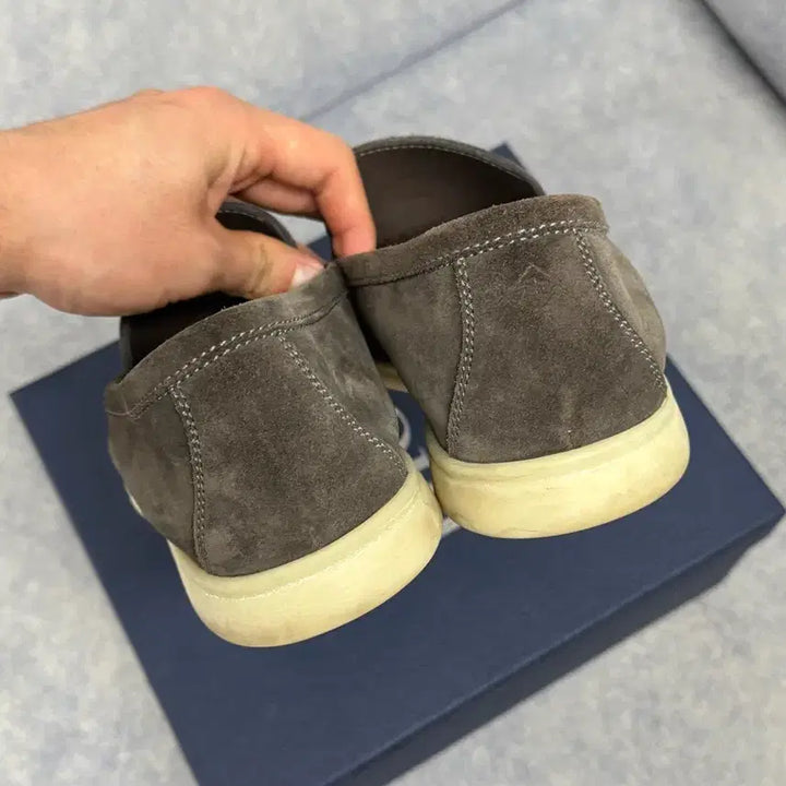[BUNJANG] Loro Piana Summer Walk Suede Loafer / 로로피아나 썸머워크 스웨이드 로퍼 브라운 40