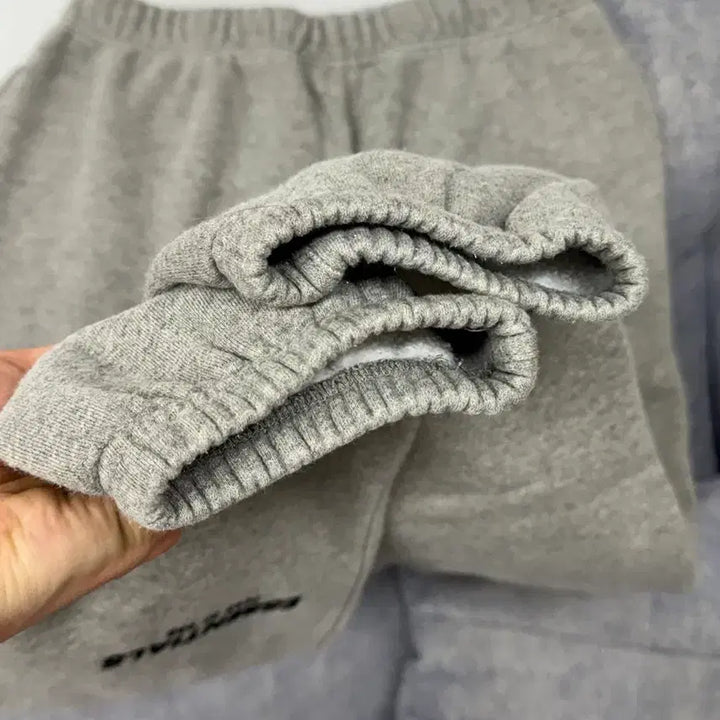 [BUNJANG] Essentials Fear of God Sweat Pants Grey (Size S) / 에센셜 피어오브갓 스웨트 팬츠 그레이 S
