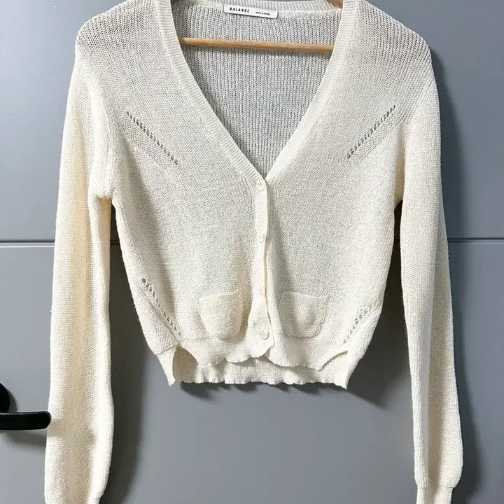 [BUNJANG] BALANCE Ivory V-Neck Cardigan / BALANCE 아이보리 브이넥 가디건