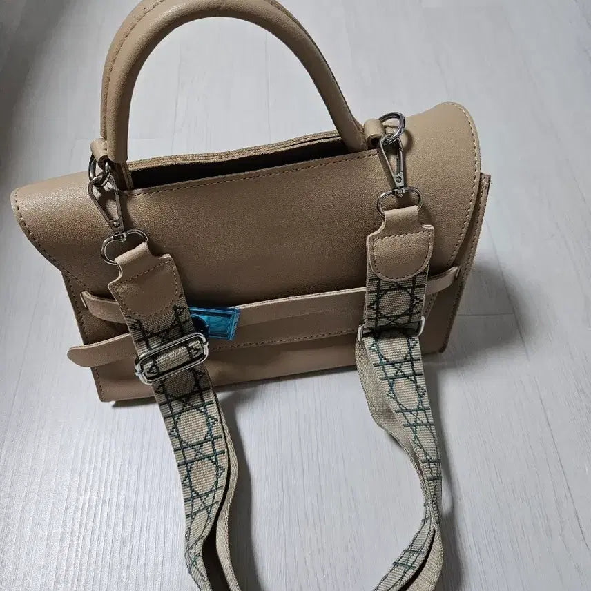 [BUNJANG] Beige Tote/Shoulder/Cross Bag / (새상품)베이지 토트&amp;숄더&amp;크로스백