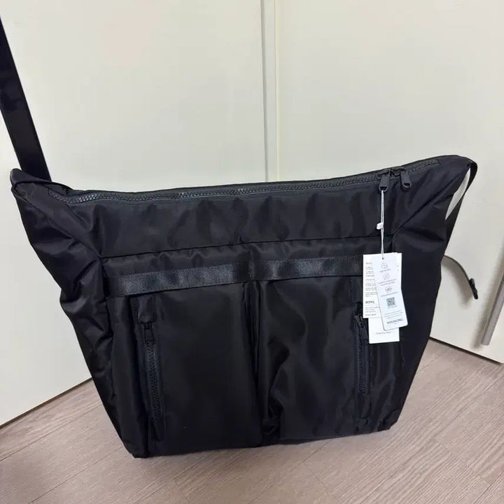 [BUNJANG] Baepril DF Tag Messenger Bag / 베이프릴 DF 태그 메신저백 / 새상품