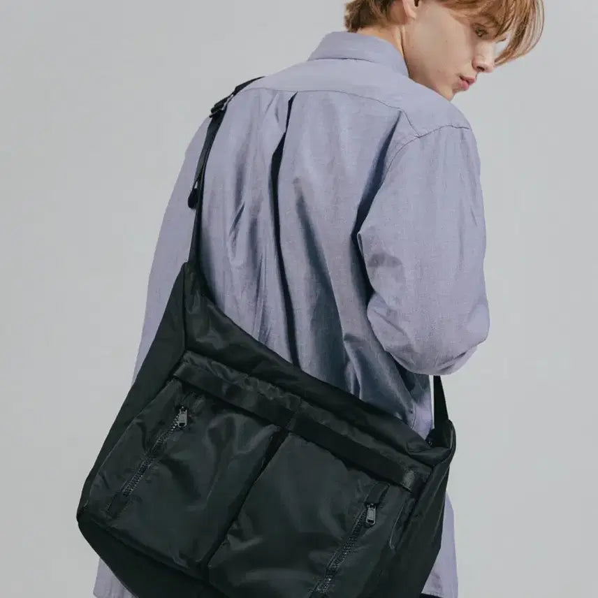 [BUNJANG] Baepril DF Tag Messenger Bag / 베이프릴 DF 태그 메신저백 / 새상품