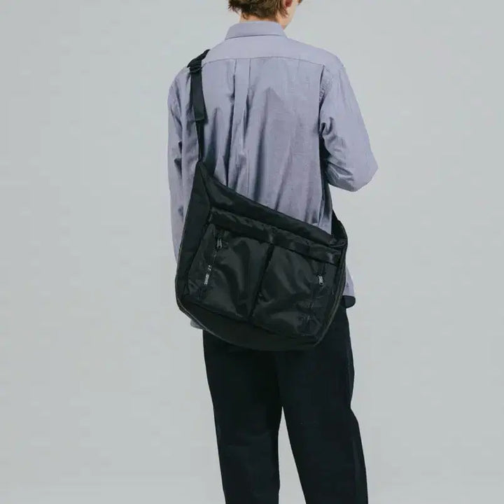 [BUNJANG] Baepril DF Tag Messenger Bag / 베이프릴 DF 태그 메신저백 / 새상품