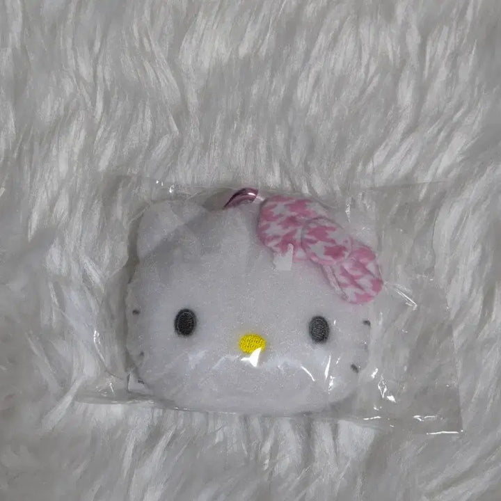 [BUNJANG] Kitty Pink Checkered Pouch Keyring / 키티 핑크 체크 파우치 키링