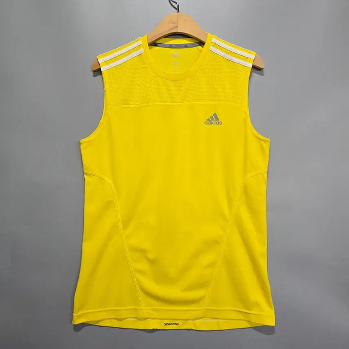 [BUNJANG] Adidas Yellow Logo Sleeveless T-shirt / 아디다스(ADIDAS) 옐로우 로고 나시 티셔츠 100